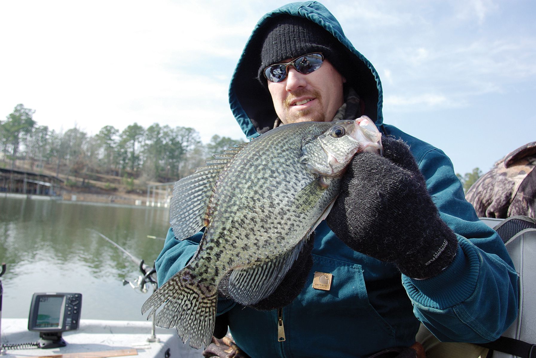 Try out these tips for catching bluegill and crappie! #fishing
