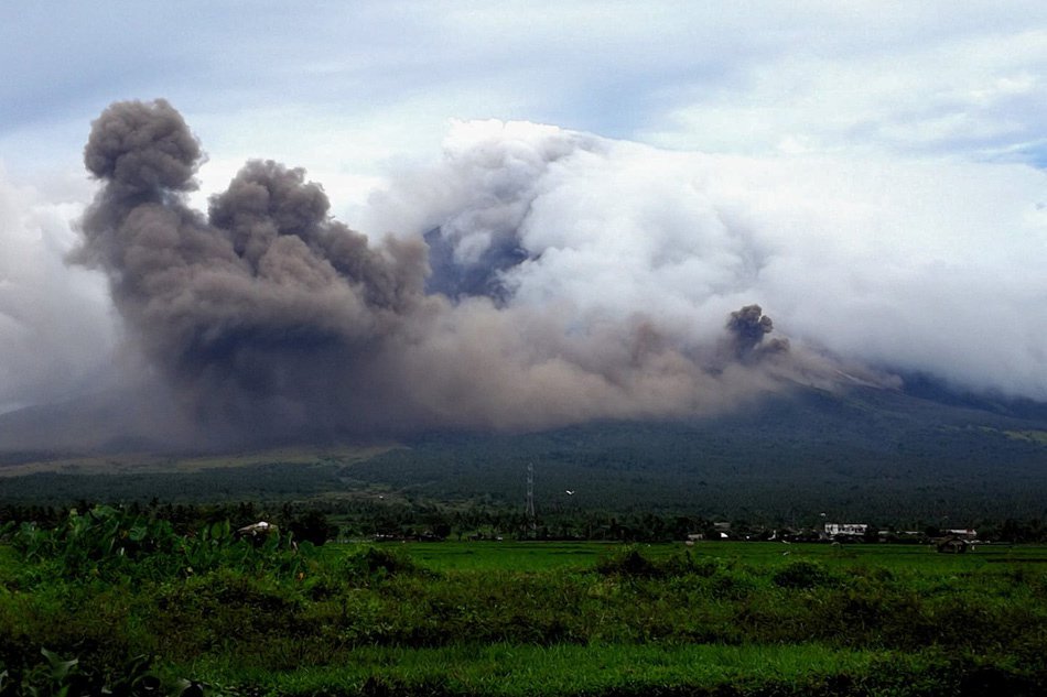 20180117-mayon-volcano-csiii-1.jpg