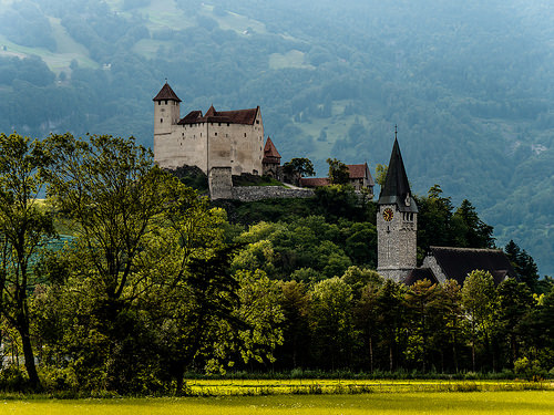 Schloss Gutenberg Balzars.jpg