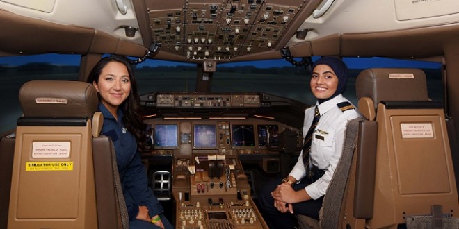 Shaesta-Waiz-and-Bakhita-Al-Muheiri-at-the-state-of-art-simulator-at-Emirates-Aviation-College-660x330.jpg