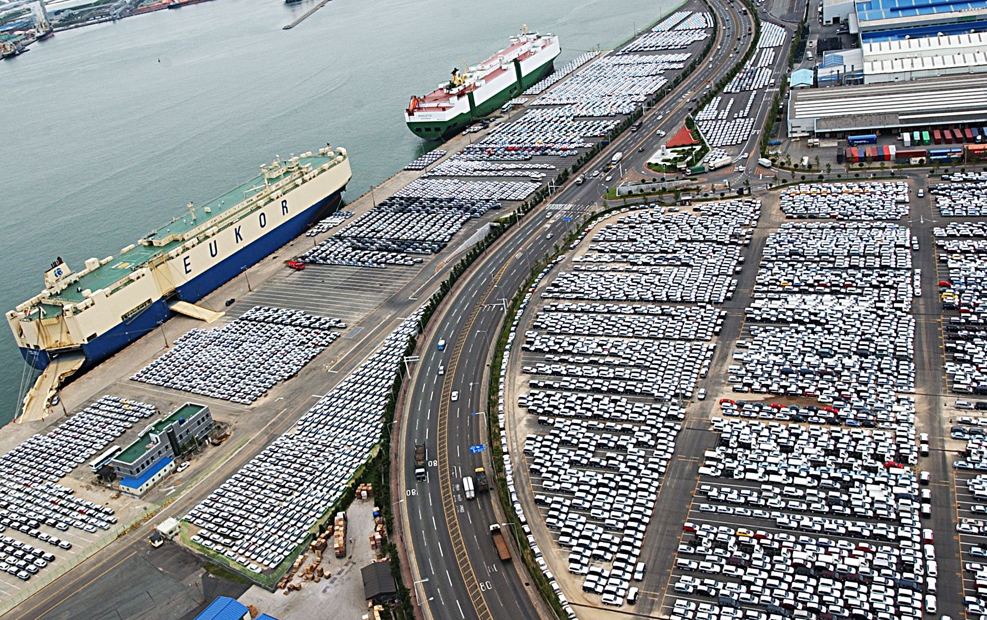 PLANTA HYUNDAI EN COREA DEL SUR.JPG