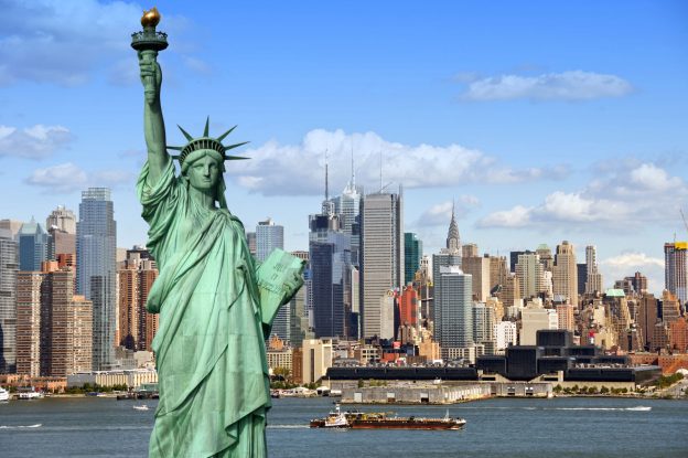New-York-Liberty-Statue-Wallpapers-For-Desktop-624x415.jpg