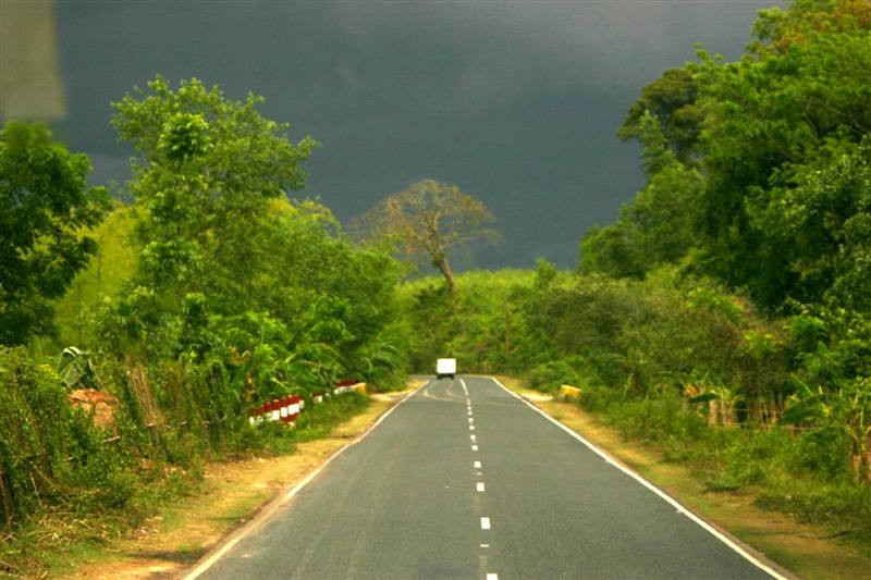 Dhaka-Chittagong_Road.jpg