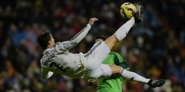 ronaldo-air-kick_1463119142.jpg