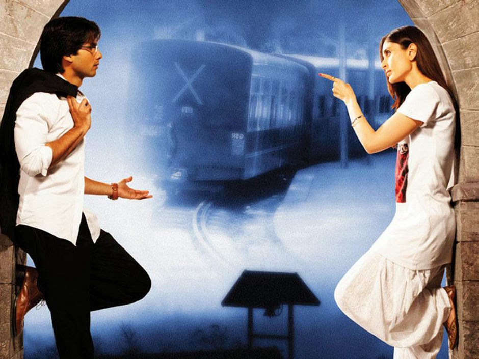 shahid-kapoor-and-kareena-kapoor-fight-still.jpg