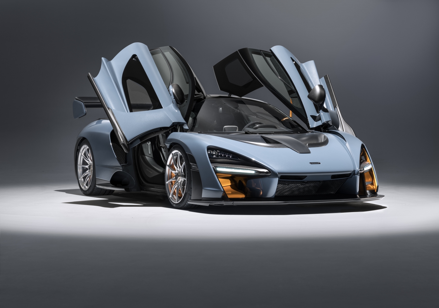 8905-McLaren+Senna+Victory+Grey+3.jpg