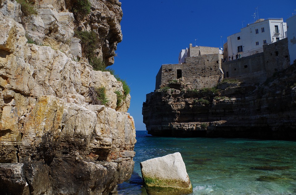 polignano-a-mare-2216544_960_720.jpg