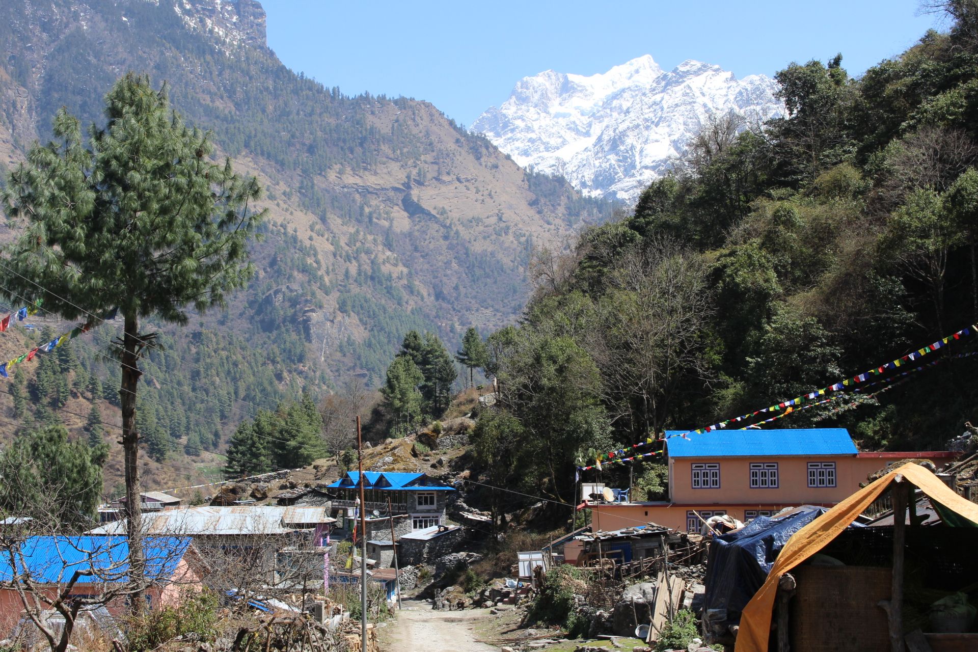 how to trek the annapurna circuit without a guide