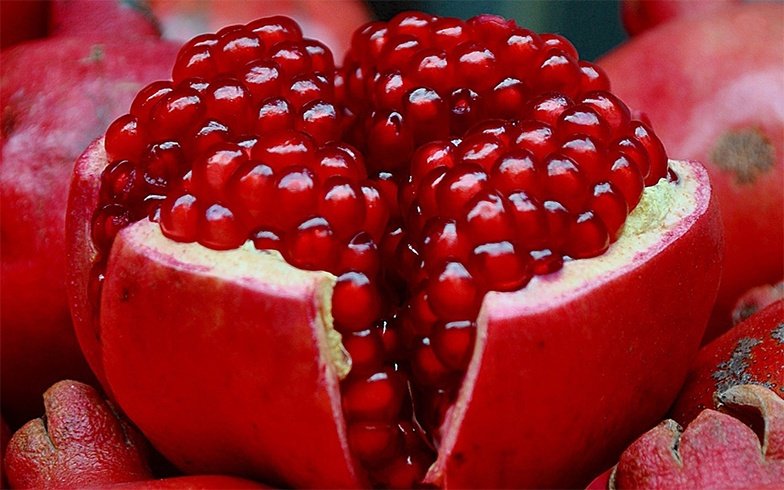 fruits-for-beautiful-skin.jpg