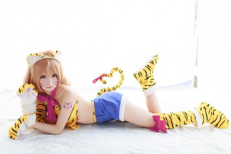 Feral-TaigaAisaka-Cosplay-2-468x312.jpg