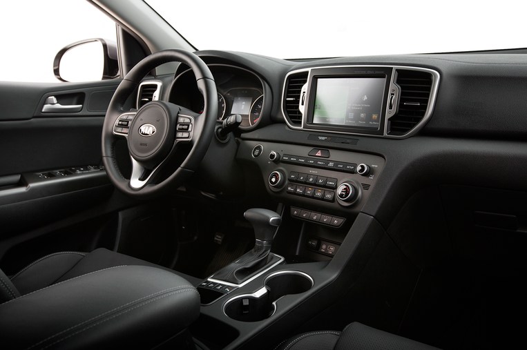 2017-Kia-Sportage-EX-AWD-interior.jpg