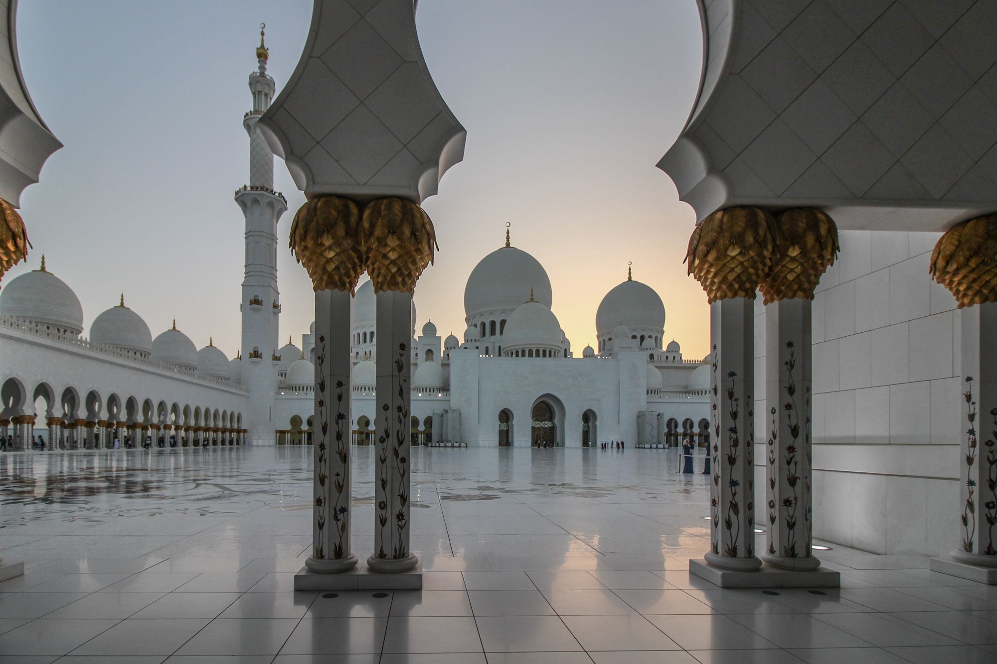 grand-mosque-from-the-inside.jpg