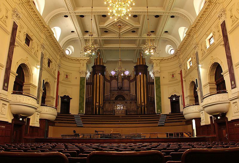 CT_City_Hall_Auditorium.jpg