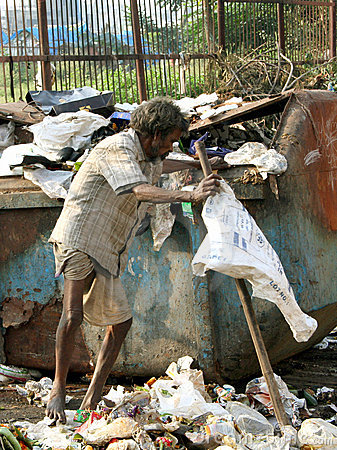 indian-poor-man-21692590.jpg