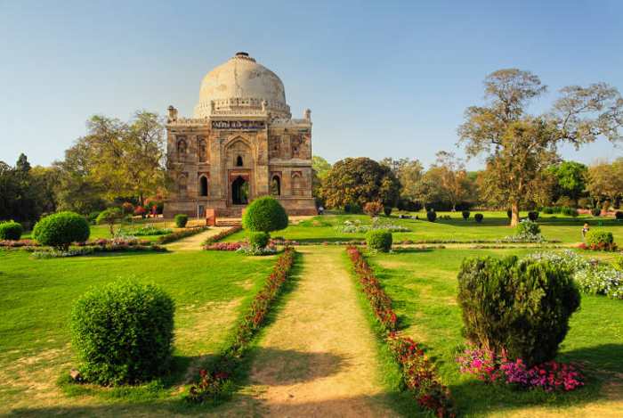 Lodi-Garden-Romantic-Delhi.jpg