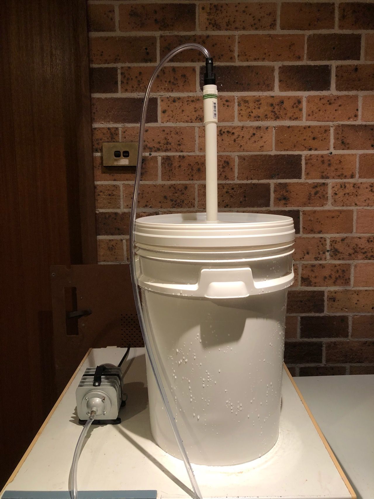 20 L bucket aerated compost tea brewer