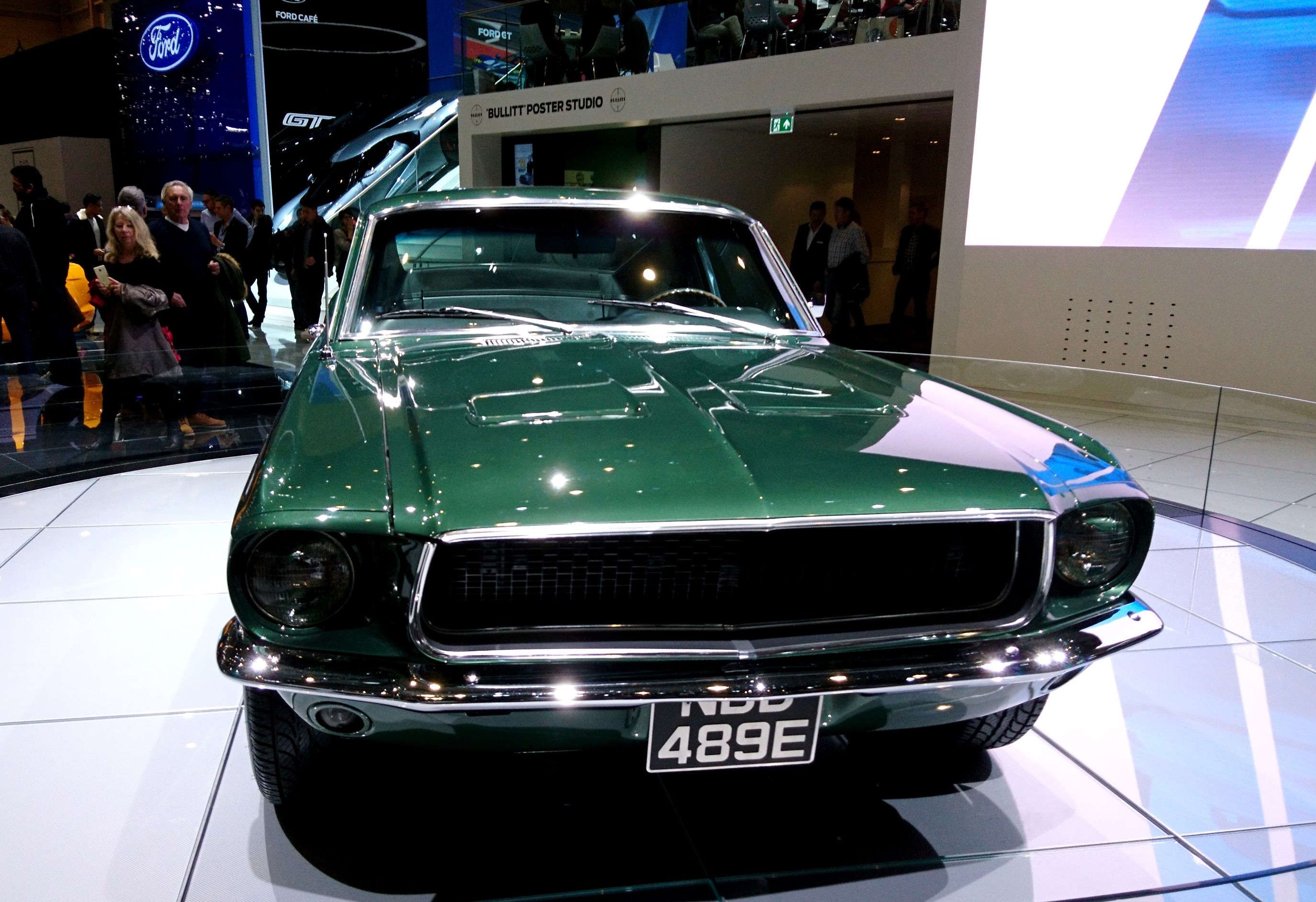 Ford Mustang Bullitt 02x.jpg