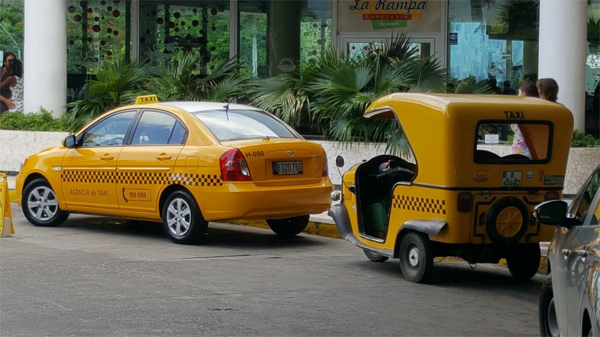 taxi cuba, cuba taxi, book taxi havana, trinidad, vinales, varadero.jpg