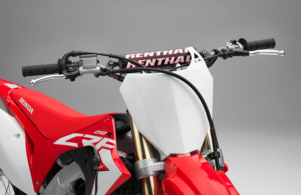 18_CRF250R_HANDLEBAR_FT.jpg