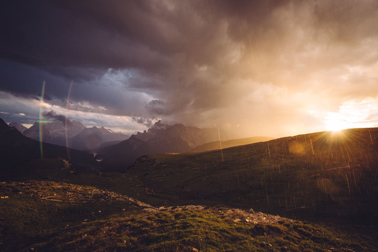 01_Dolomiti-photography-thunderstorm-landscape-tre-cime.jpg