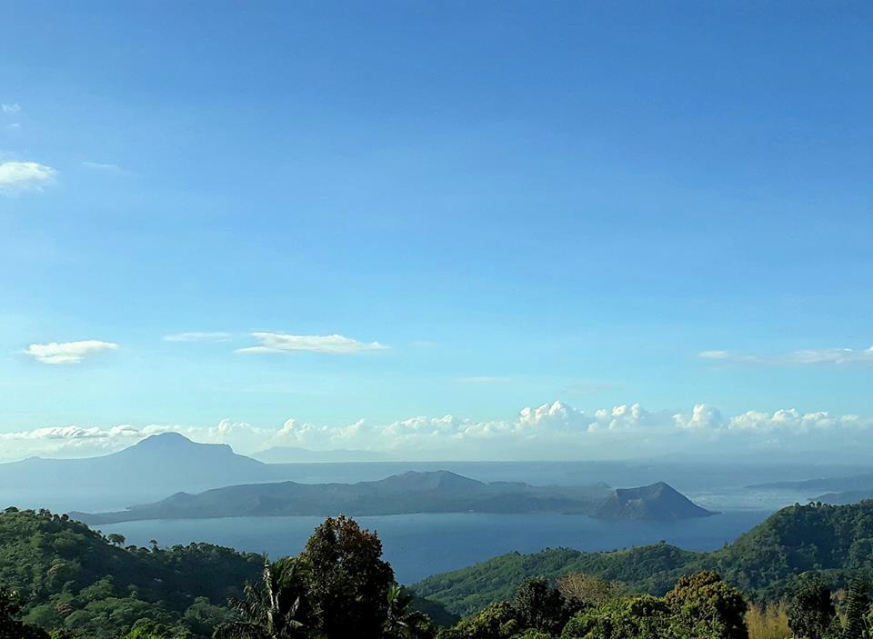 taal volcano.jpg