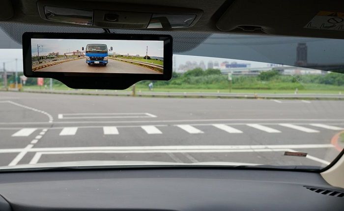 Smart Rearview Mirrors.jpg