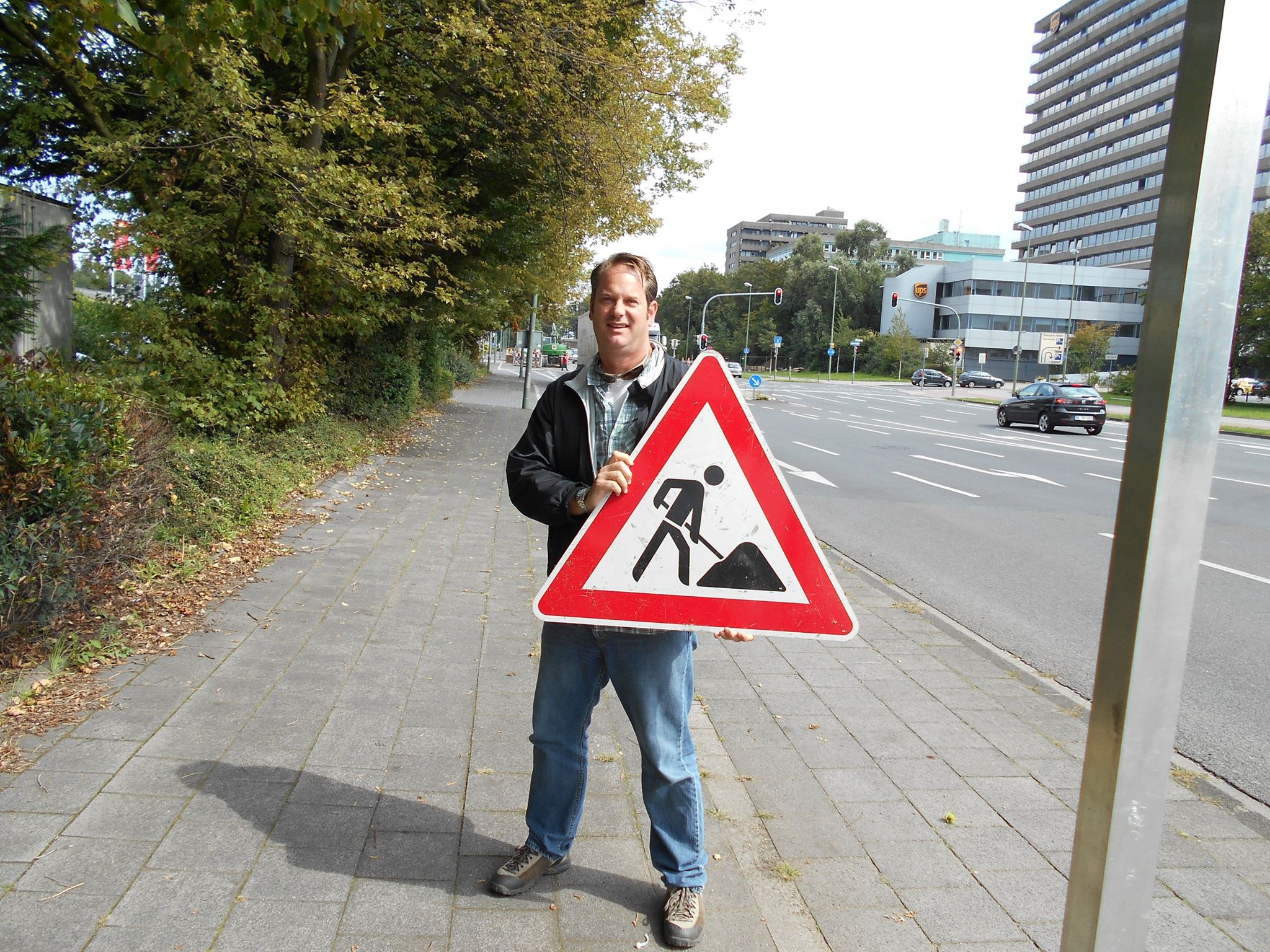Sean Sign Germany.jpg