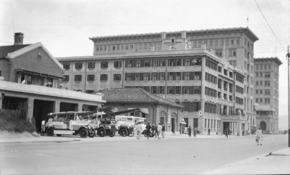 Salisbury_Road_in_1930s.jpg