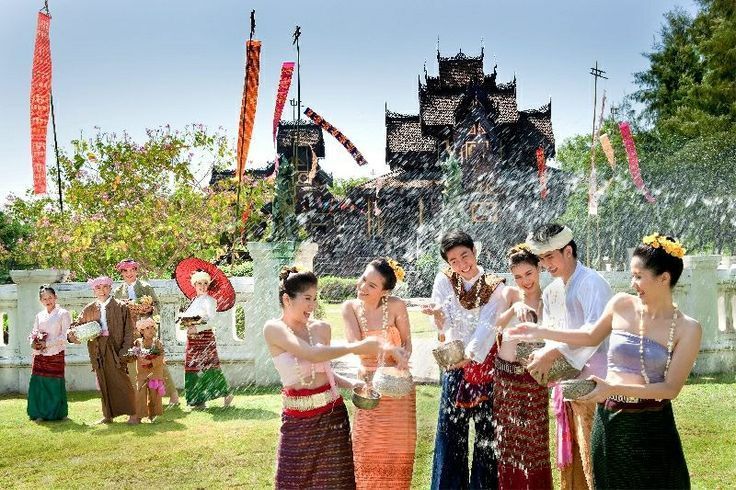 Songkran1.jpg