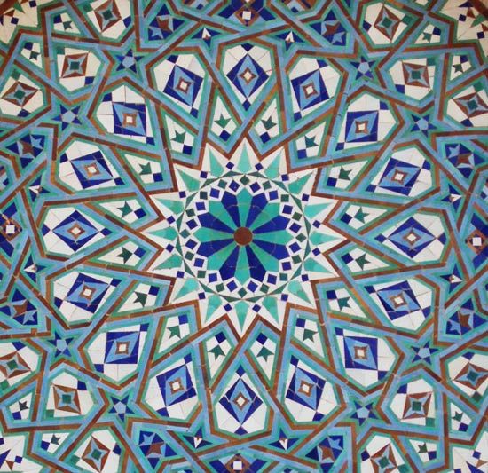 6038ae7ae2a6f26acb8cd9ddf8875564--islamic-tiles-islamic-art.jpg