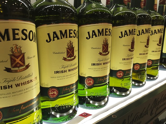 jameson-583773_640.jpg