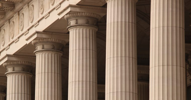 BAnk-pillars-760x400.jpg