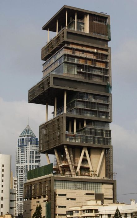 La-casa-più-costosa-al-mondo.-Antilia-2-miliardi..jpg