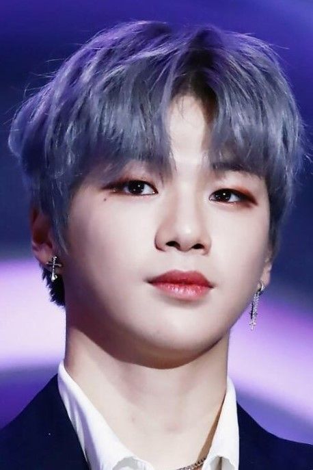 강다니엘.jpg