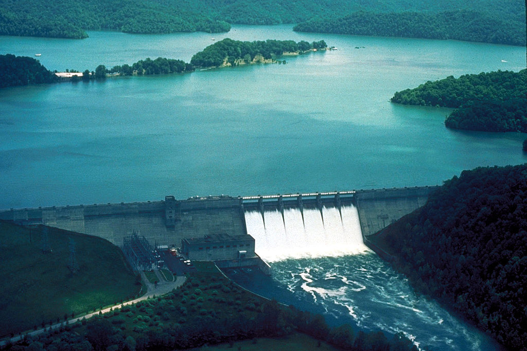 1024px-USACE_Dale_Hollow_Dam.jpg