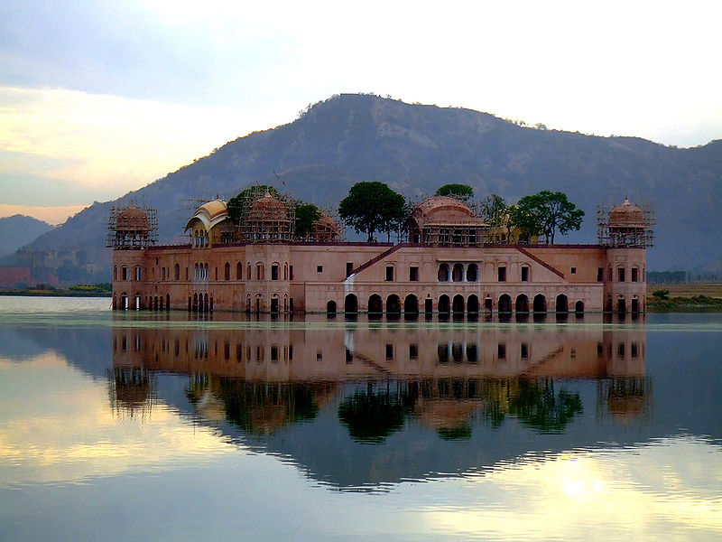 jal mahal.jpg