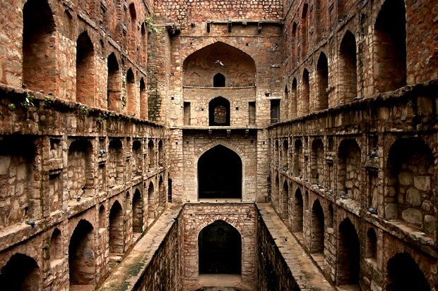 Agrasen-Ki-Baoli.jpg