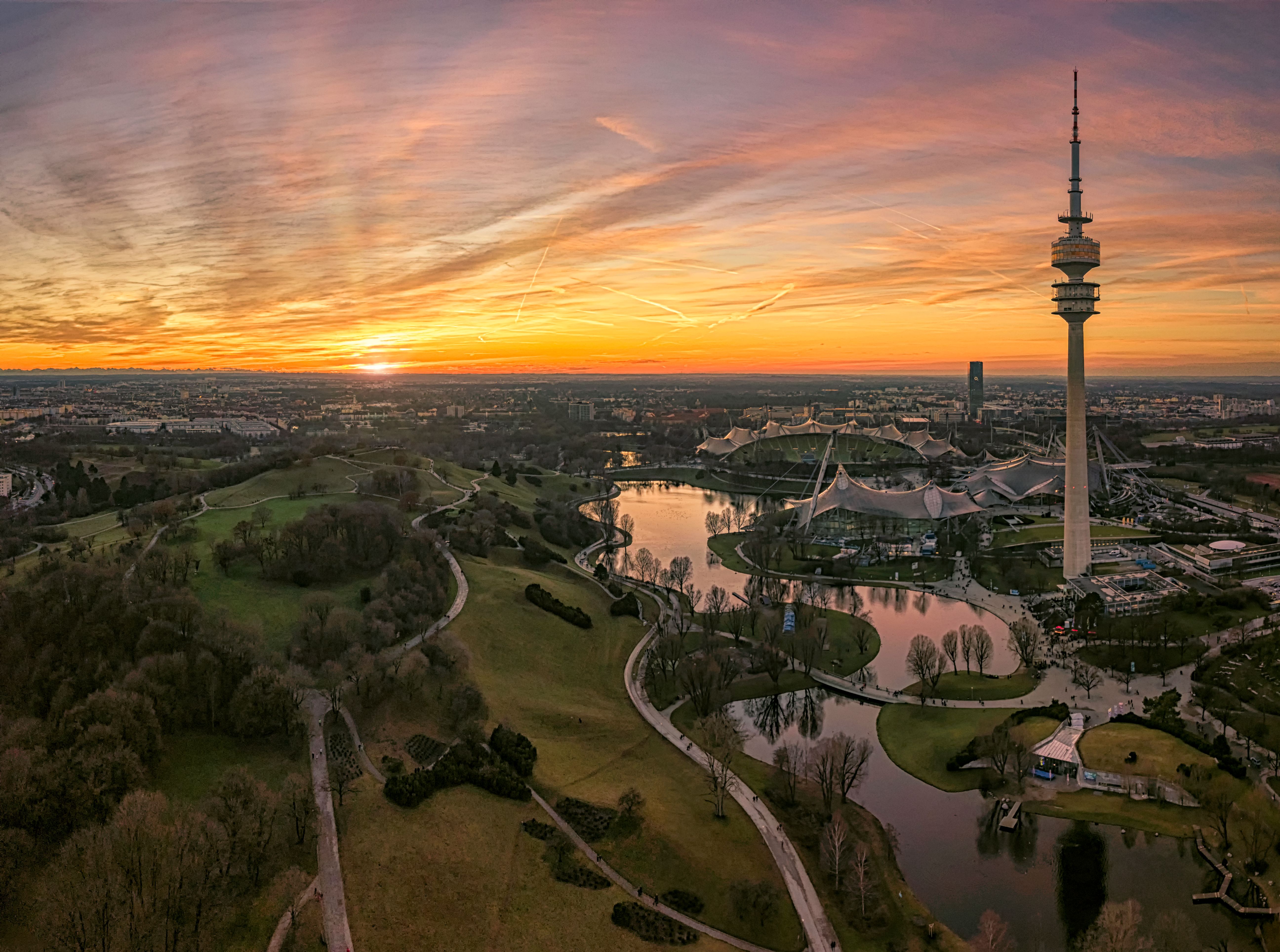 Spnnenuntergang_Olympapark.jpg