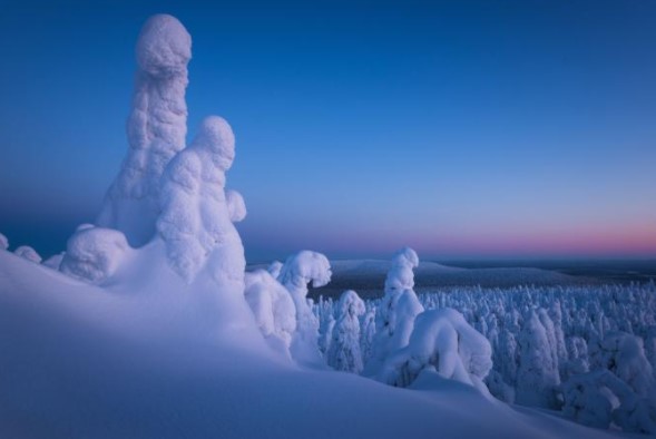 3 hill in Lapland.jpg