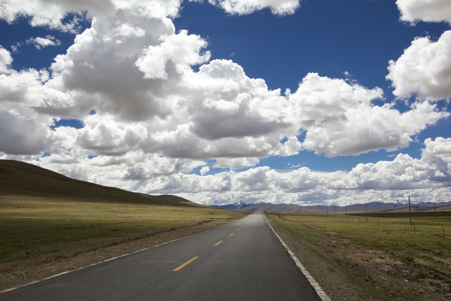 road-348544_1920.jpg