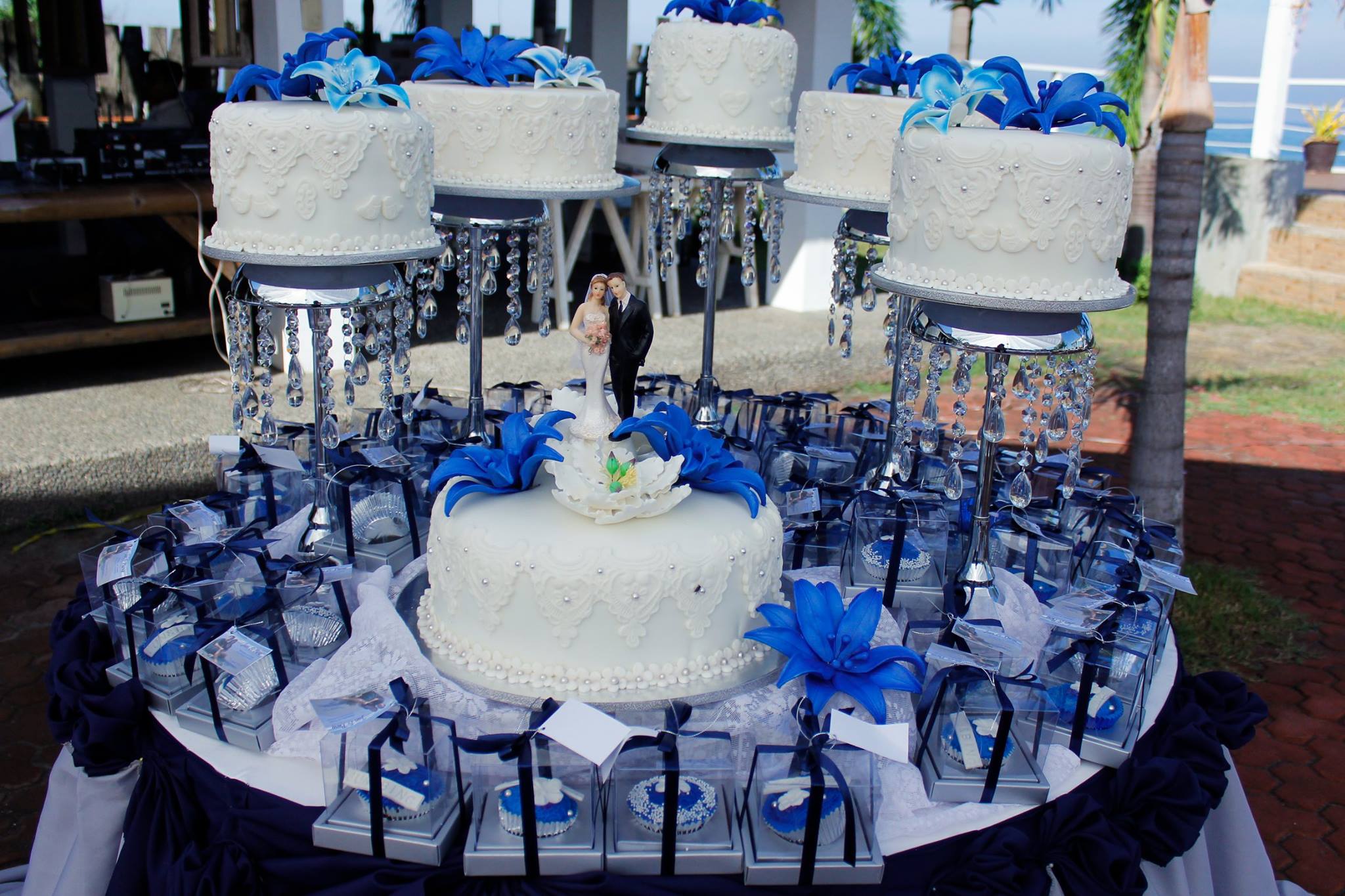cake wedding.jpg