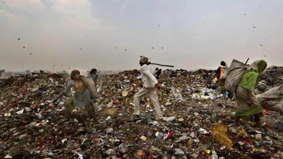 ghazipur-landfill_d83a85ec-8f11-11e7-a11b-07a9009e9c44.jpg