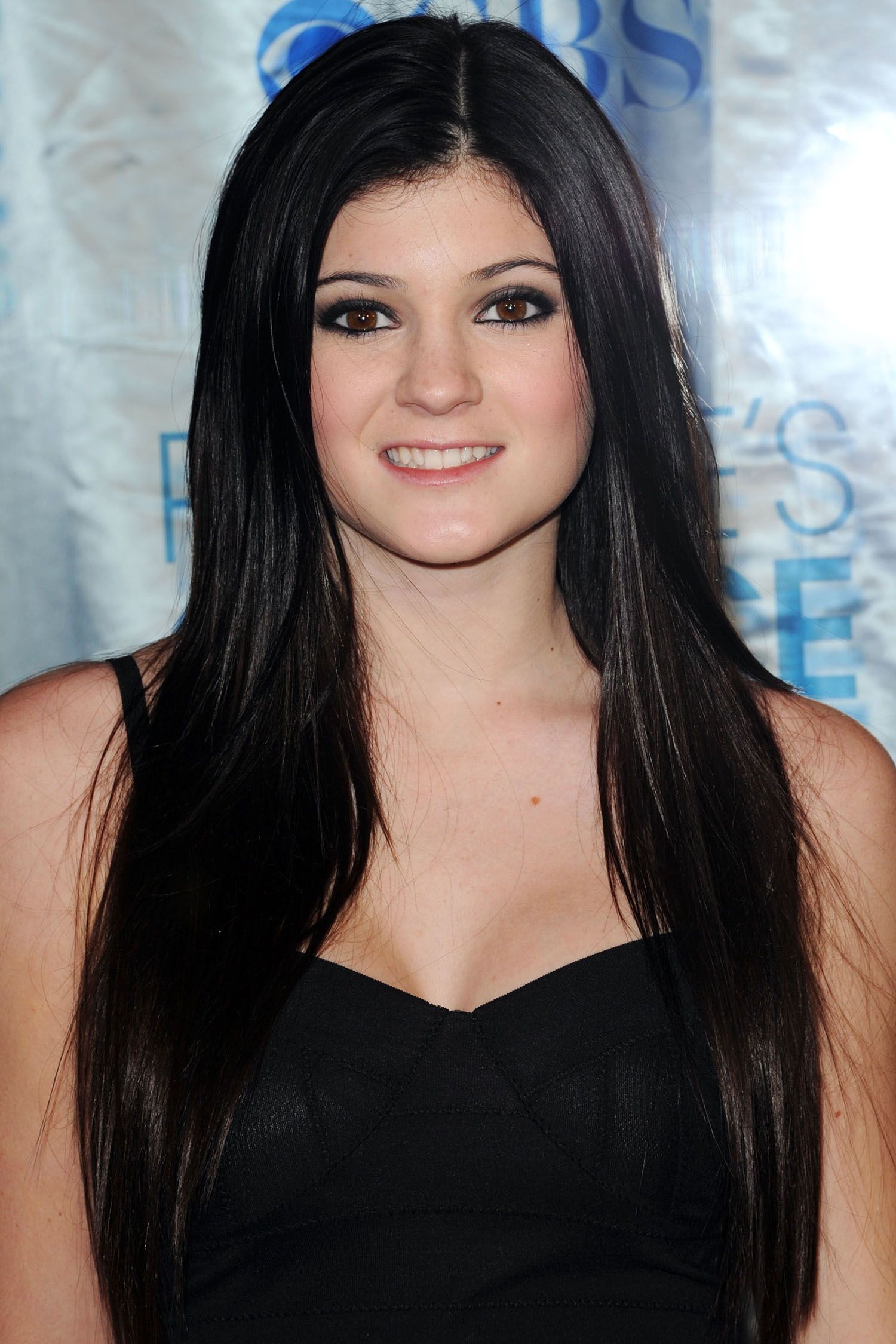 hbz-kylie-jenner-transformation-2011-gettyimages-107892733.jpg