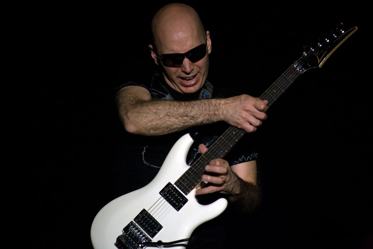 20080612-220324_Joe_Satriani_Rijnhal_Arnhem.jpg