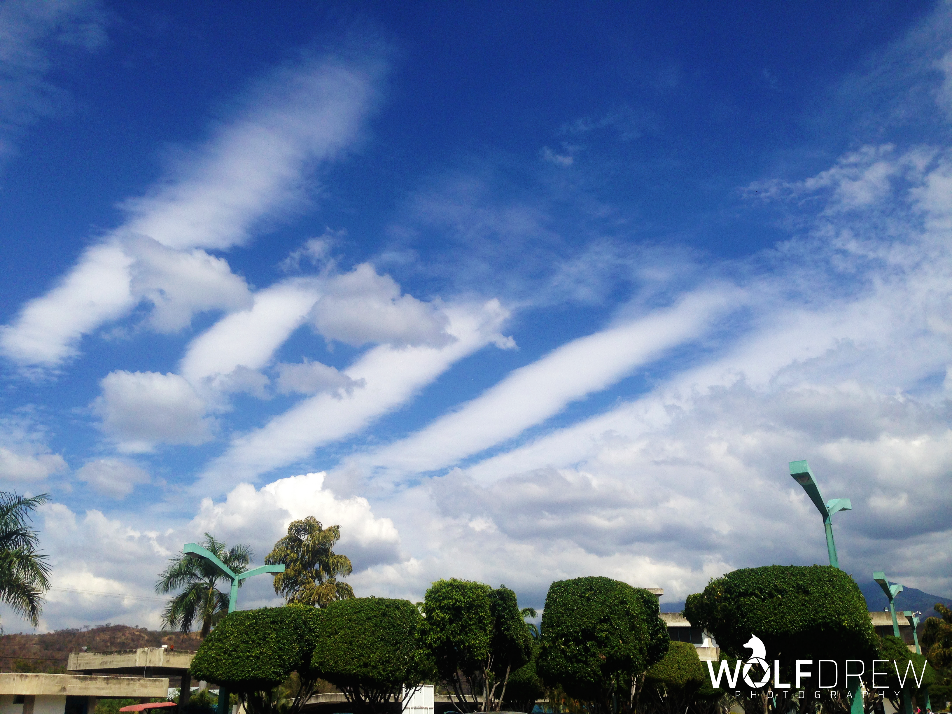 Nubes en la Uni.png