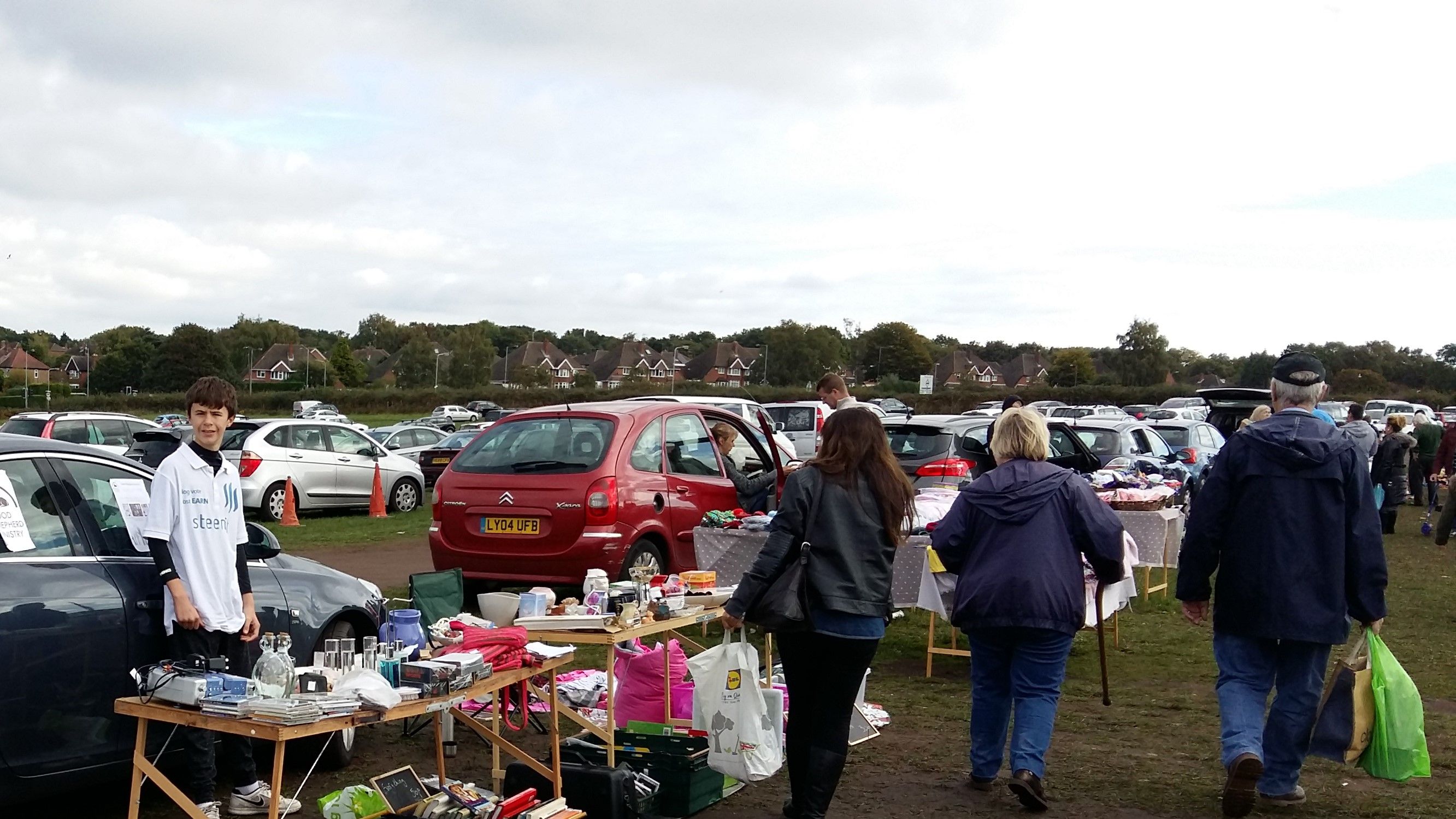 car boot picture 3.jpg