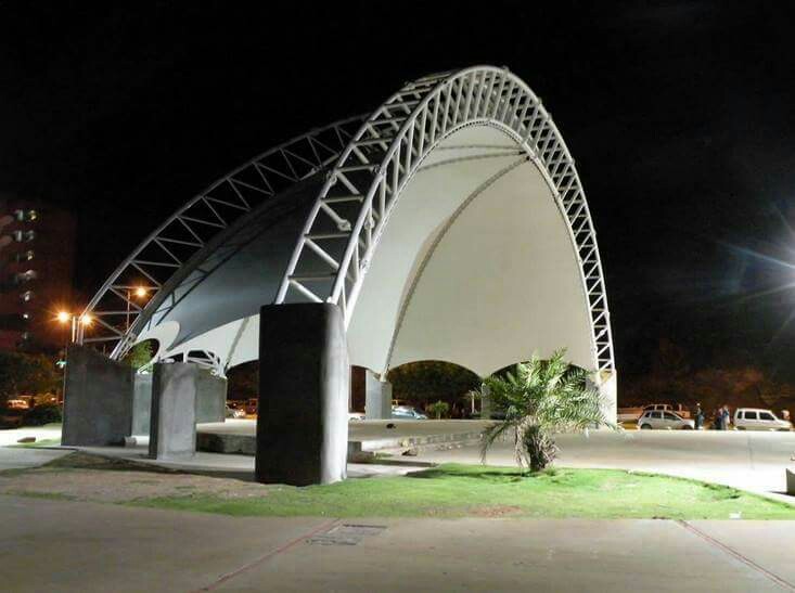 vista lateral de la concha acústica del boquete.jpg