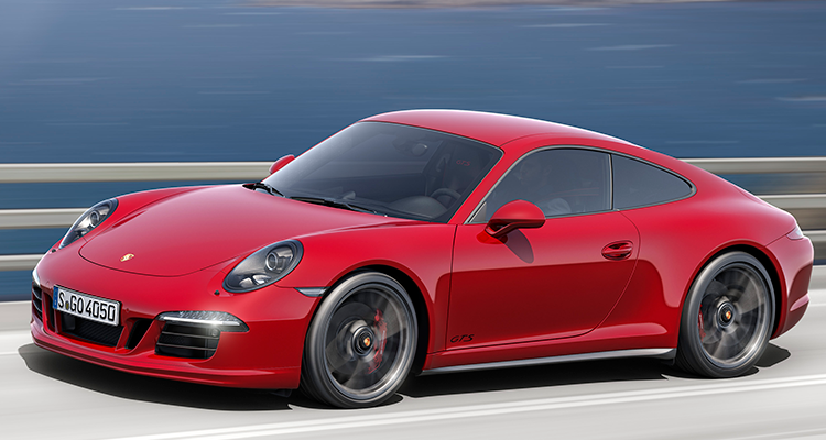 2014-Porsche-911-GTS-driving-12-2015-Cars-II.png