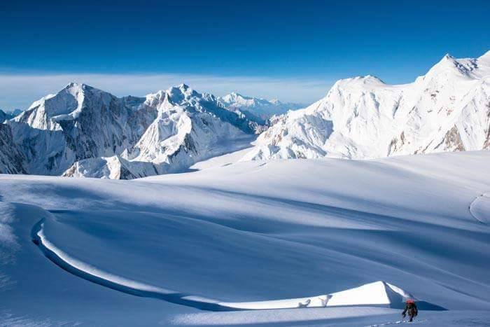 Frozen-Gilgit-Baltistan-Snowfall-Photos-2017-1.jpg