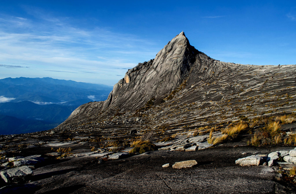 mt__kinabalu_by_ragesaavs-d5zx1xp.jpg